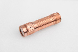 EMISAR D4K 21700 ALL COPPER LED FLASHLIGHT EMISAR D4K 21700 ALL COPPER LED FLASHLIGHT